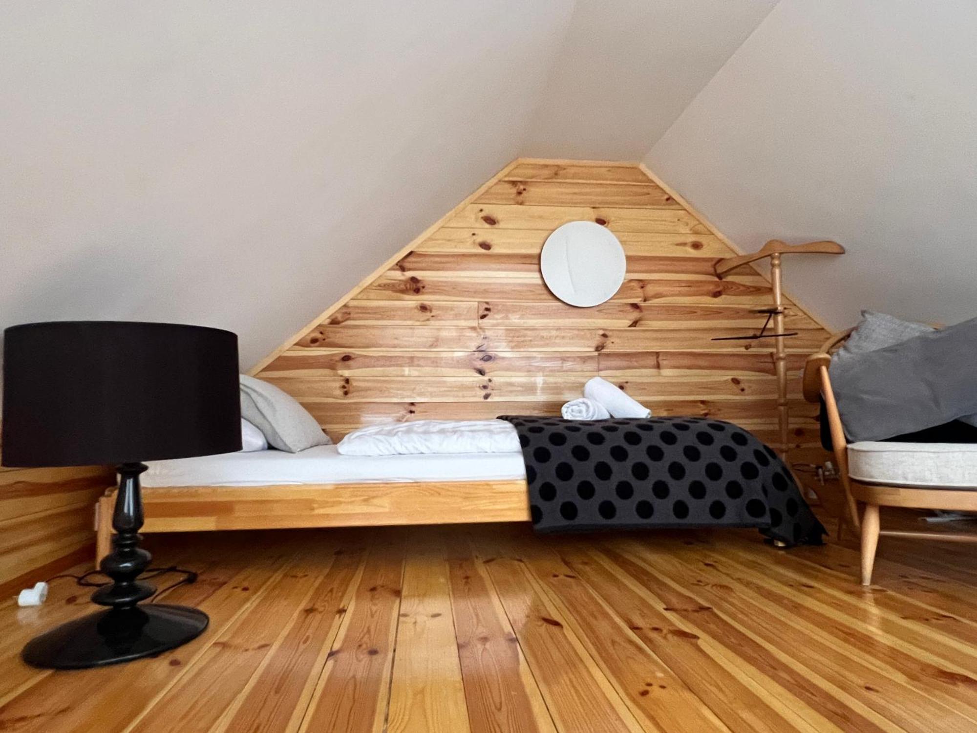 Neon Apartman Csopak Balaton المظهر الخارجي الصورة